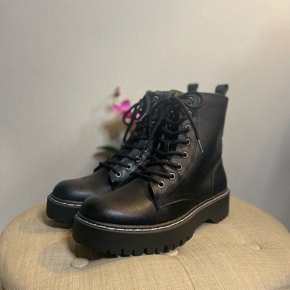 Sincerely Jules “Harley” Combat Boots - Sizes: 8 & 8 1/2 - Picture 7 of 10